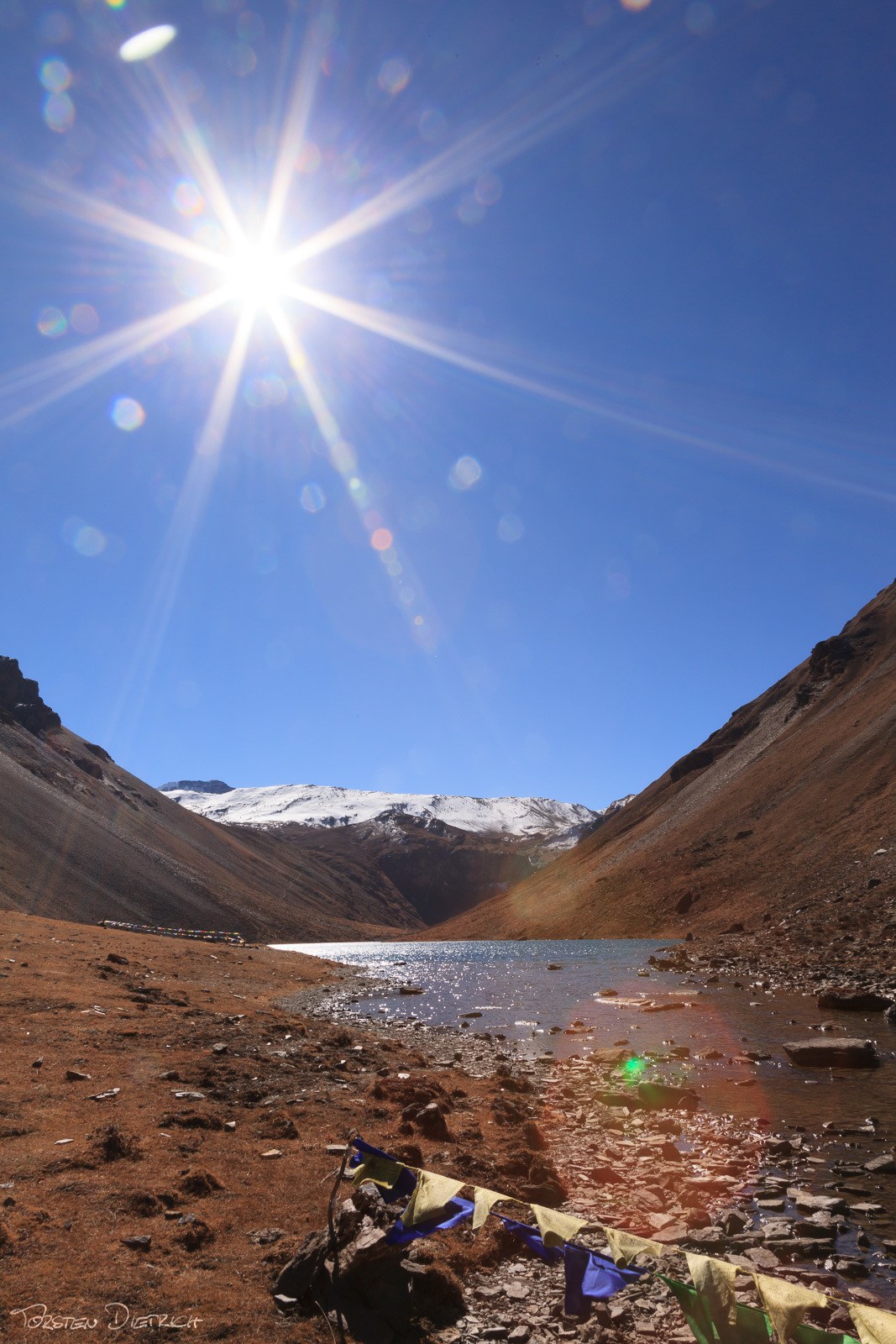 Sun over Tshophu Lake